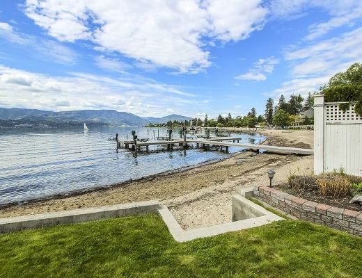 Okanagan Summer Home - 4 Bdrm w/Boat Lift - Kelowna 