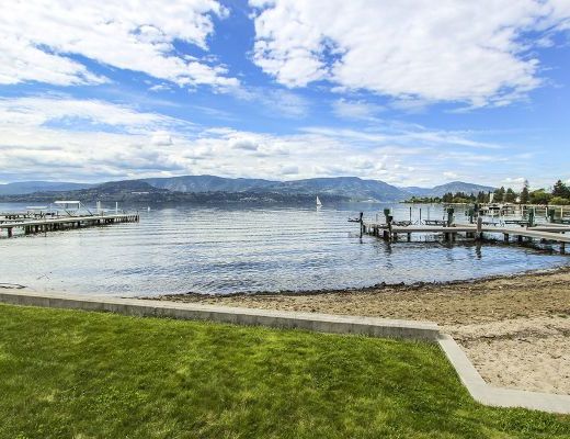 Okanagan Summer Home - 4 Bdrm w/Boat Lift - Kelowna 