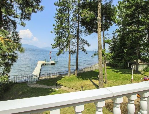 The Lake Estate - 5 Bdrm Lakefront w/Pool - Kelowna (CVH)