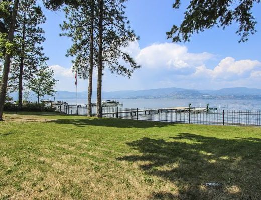 The Lake Estate - 5 Bdrm Lakefront w/Pool - Kelowna (CVH)