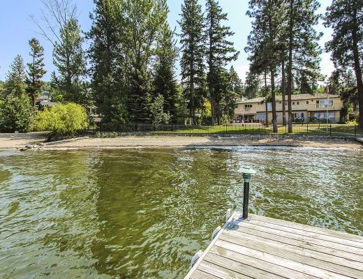 The Lake Estate - 5 Bdrm Lakefront w/Pool - Kelowna (CVH)