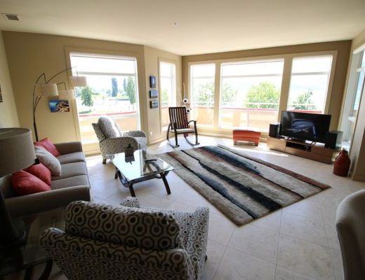 Discovery Bay Resort - #326 - 2 Bdrm - Kelowna (KRA)