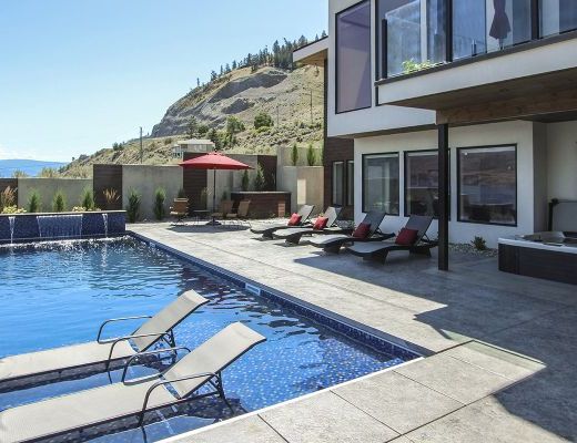 Okanagan Lakeview Retreat - 4 Bdrm w/ Pool HT - Summerland