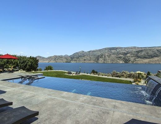 Okanagan Lakeview Retreat - 4 Bdrm w/ Pool HT - Summerland