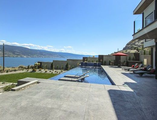 Okanagan Lakeview Retreat - 4 Bdrm w/ Pool HT - Summerland