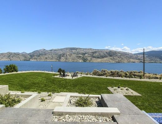 Okanagan Lakeview Retreat - 4 Bdrm w/ Pool HT - Summerland