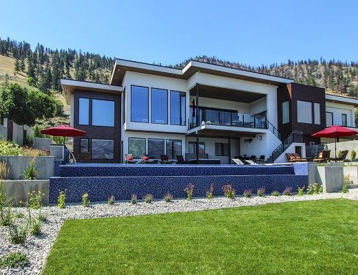 Okanagan Lakeview Retreat - 4 Bdrm w/ Pool HT - Summerland