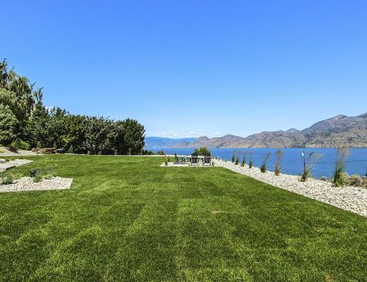 Okanagan Lakeview Retreat - 4 Bdrm w/ Pool HT - Summerland