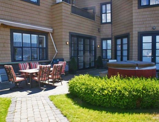 Mission Shores - Nautica Suite - Beachfront with Atrium - 3 Bdrm HT - Kelowna