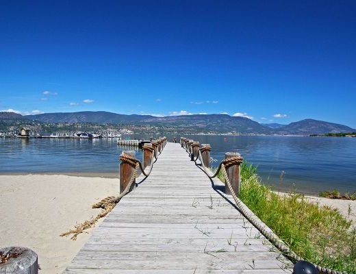 Mission Shores - Nautica Suite - Beachfront with Atrium - 3 Bdrm HT - Kelowna