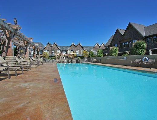 Mission Shores - Terrace Suite - 3 Bdrm + Den - Kelowna