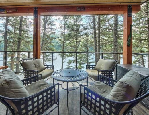 Heffley Lake Cottage II - 4 Bdrm - Heffley Lake