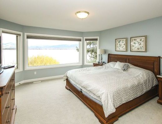 Lakeside Retreat - 5 Bdrm - West Kelowna (CVH)