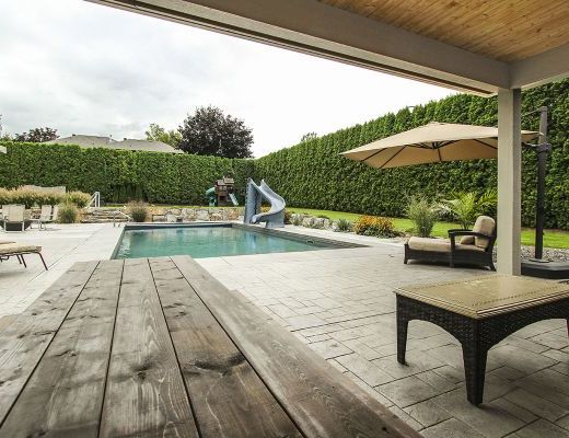 Family Oasis - 4 Bdrm w/ Pool HT - Kelowna