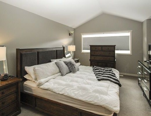 Stonebridge Estate - 4 Bdrm with Pool HT - Kelowna