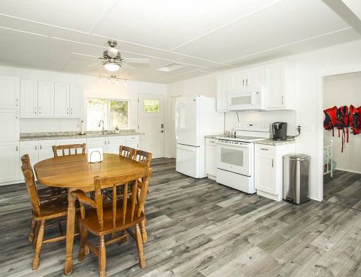 The Toasted Marshmallow - 2 Bdrm Cabin - West Kelowna