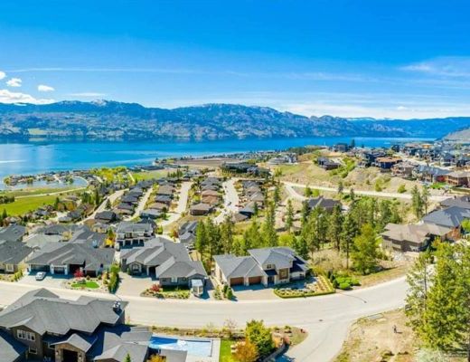 Wine Country Estate - 4 Bdrm HT w/ Pool - West Kelowna