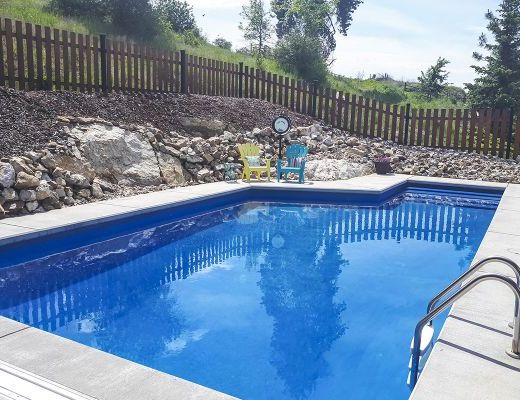 Country Pool Home - 4 Bdrm w/ Pool - Vernon