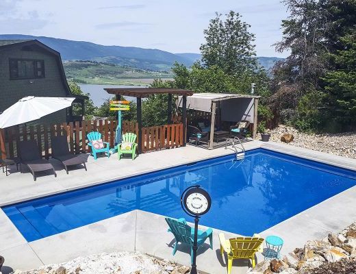 Country Pool Home - 4 Bdrm w/ Pool - Vernon