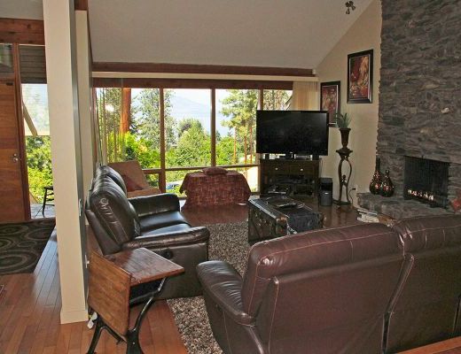 West Coast Oasis - 5 Bdrm w/ Pool - Kelowna