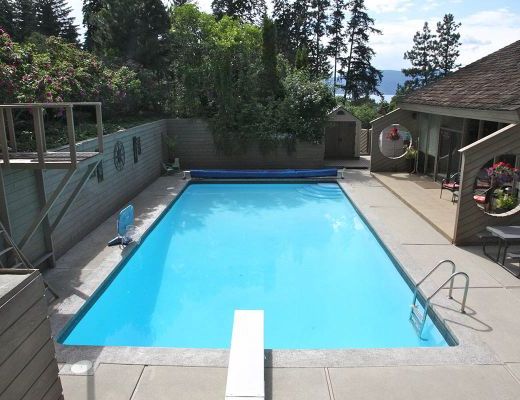 West Coast Oasis - 5 Bdrm w/ Pool - Kelowna