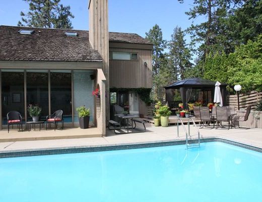 West Coast Oasis - 5 Bdrm w/ Pool - Kelowna