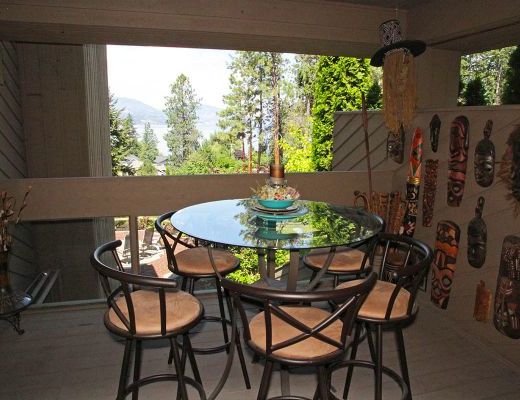 West Coast Oasis - 5 Bdrm w/ Pool - Kelowna