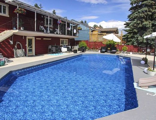 Forecast: Family Fun - 3 Bdrm w/ Heated Pool - Kelowna