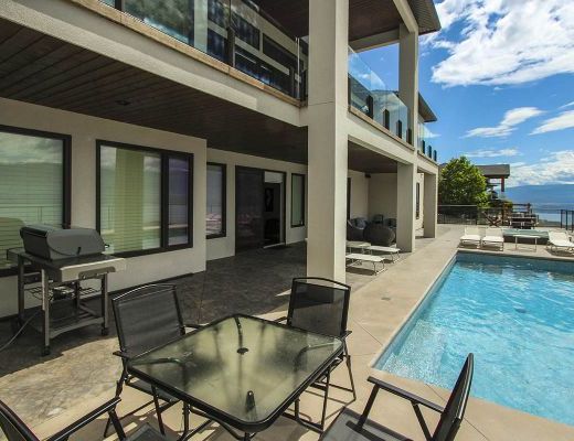 Vista Kelowna - 5 Bdrm HT w/Pool - West Kelowna (CVH)