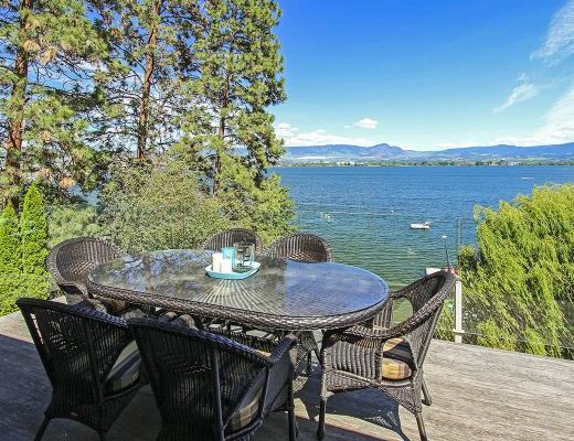 Lakeside Retreat - 5 Bdrm - West Kelowna (CVH)