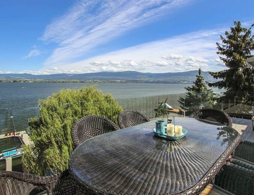 Lakeside Retreat - 5 Bdrm - West Kelowna (CVH)