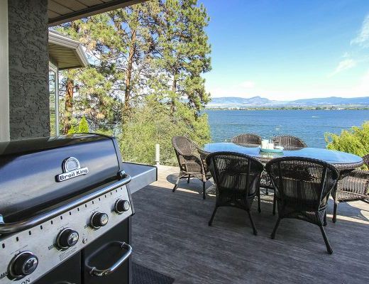 Lakeside Retreat - 5 Bdrm - West Kelowna (CVH)