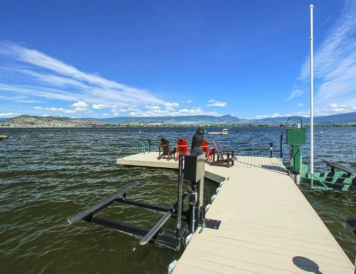 Lakeside Retreat - 5 Bdrm - West Kelowna (CVH)