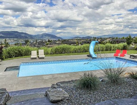 Okanagan Summer - 5 Bedrm w/ Pool and HT - Kelowna