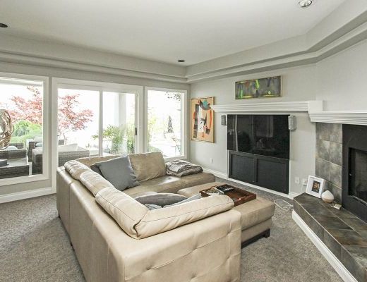 The View - 4 Bdrm w/ Pool HT- Kelowna