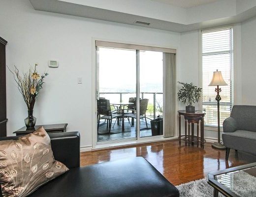 Sunset Waterfront Resort - #705 - 1 Bdrm + Den - Kelowna