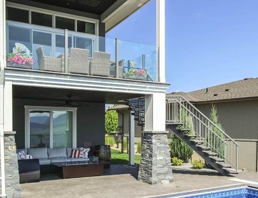 Blue Sky Retreat - 4 Bdrm w/ Pool HT - Kelowna