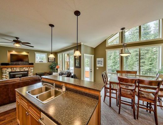 Pineview - 4 Bdrm HT - Sun Peaks