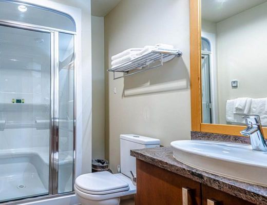 Kookaburra Lodge #303 - 2 Bdrm HT - Sun Peaks