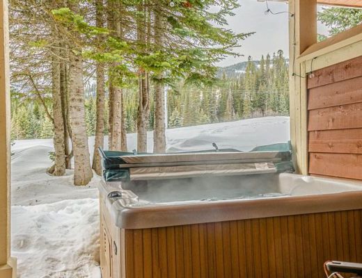 Stone's Throw #11 - 2 Bdrm HT - Sun Peaks