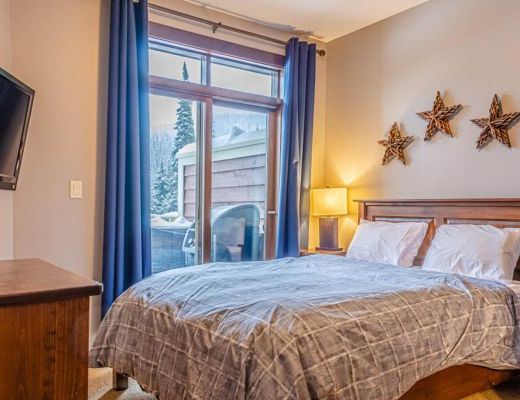 Stone's Throw #26 - 2 Bdrm HT - Sun Peaks