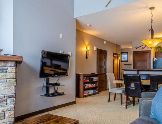 Stone's Throw #26 - 2 Bdrm HT - Sun Peaks