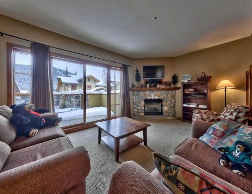 Trails Edge #17 - 2 Bdrm + Den HT - Sun Peaks