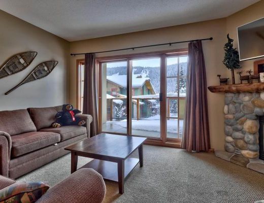 Trails Edge #17 - 2 Bdrm + Den HT - Sun Peaks