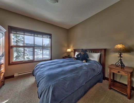 Trapper's Landing #27 - 3 Bdrm + Den HT - Sun Peaks