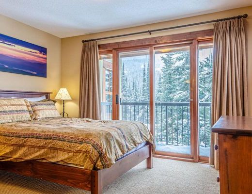 Woodhaven #36 - 4 Bdrm + Den HT - Sun Peaks