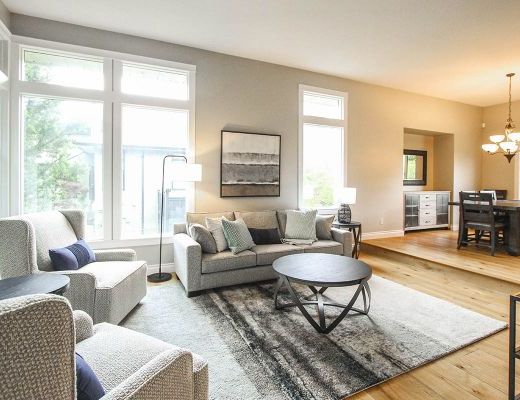 Kelowna Blu - 4 Bdrm w/ Heated Pool - Kelowna (CVH)