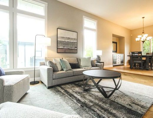 Kelowna Blu - 4 Bdrm w/ Heated Pool - Kelowna (CVH)