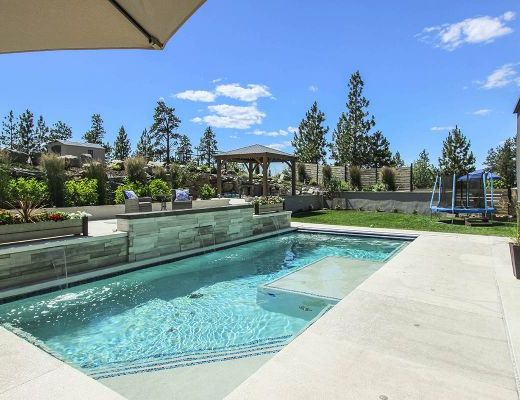 Hillside Hideaway - 4 Bdrm + Den w/ Pool - Kelowna (CVH)