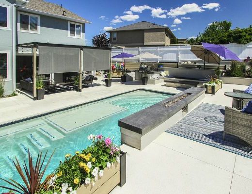 Hillside Hideaway - 4 Bdrm + Den w/ Pool - Kelowna (CVH)